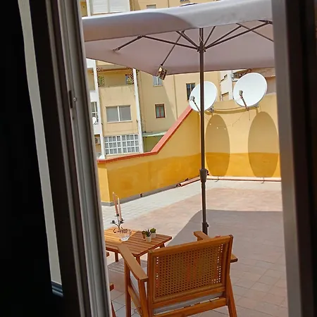 Con Terrazzo Privato E Netflix