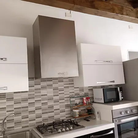 Daire Centro Con Ampio Terrazzo