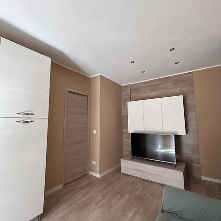 Centro Con Ampio Terrazzo 卡利亚里