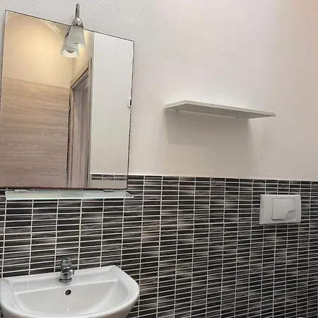 Con Terrazzo Privato E Netflix