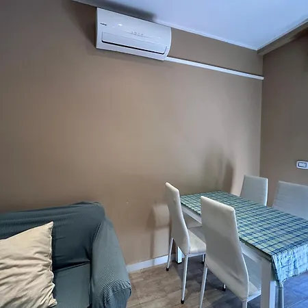 Centro Con Ampio Terrazzo * 卡利亚里