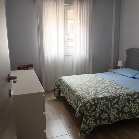 Centro Con Ampio Terrazzo Cagliari